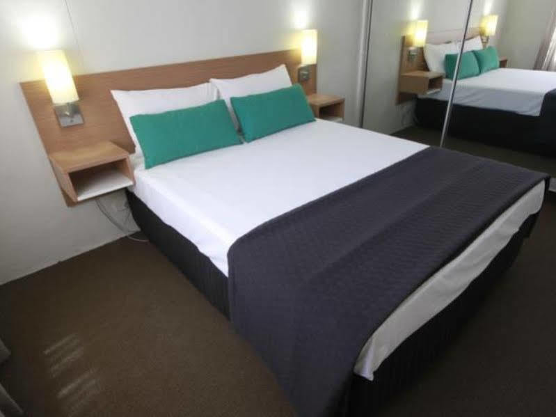 Darcy Arms Hotel Motel Gold Coast Luaran gambar